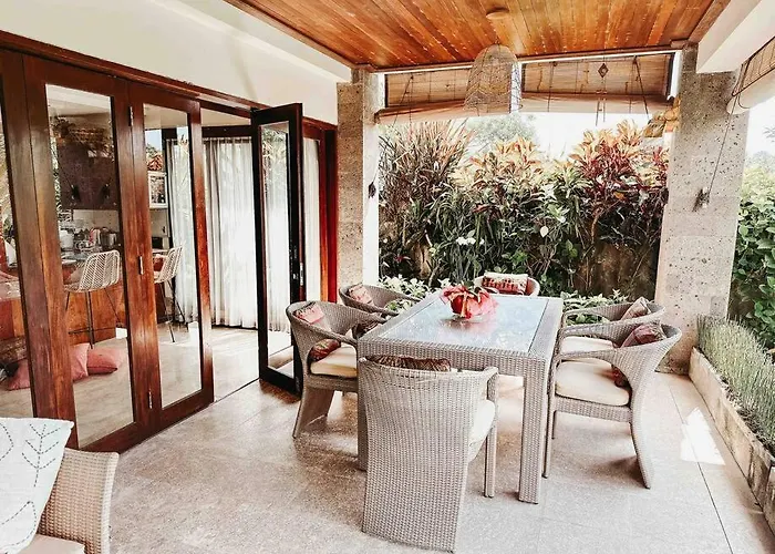 Villa Beautiful Private Pool Walk To Town Center Sunrise Views *